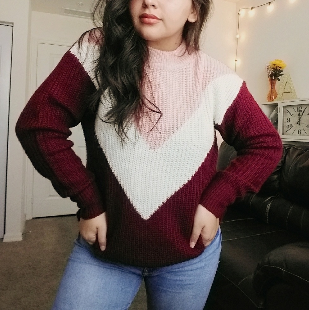 Chevron Crewneck - Picture 3 of 3
